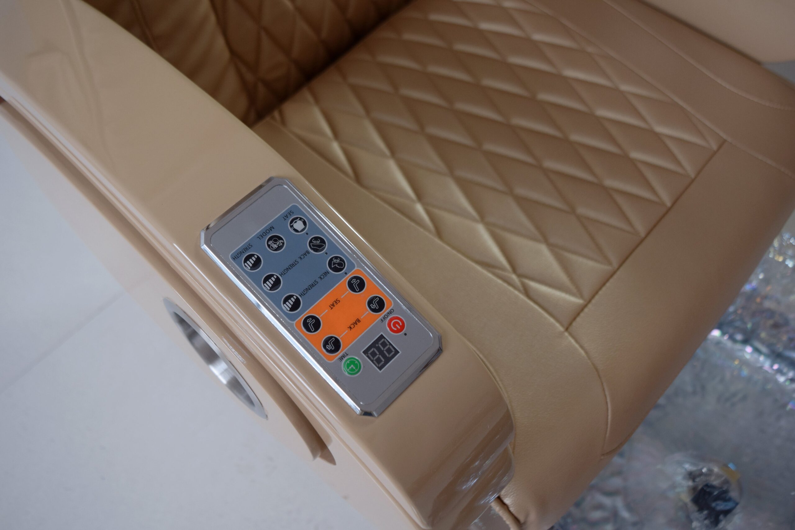 Superior Champagne Pedicure Station - Image 6