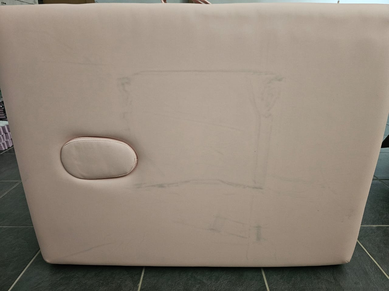 Bella pink portable bed DEMO - Image 3